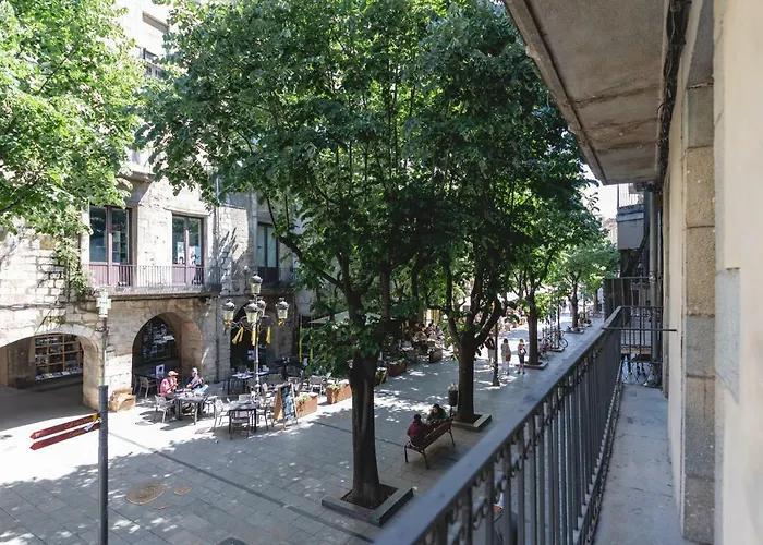 Bravissimo Rambla Eiffel Bridge 1