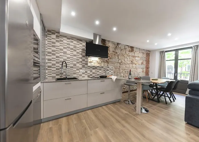 Bravissimo Rambla Eiffel Bridge 1