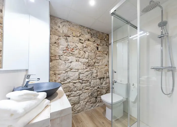 Bravissimo Rambla Eiffel Bridge 1 * Girona